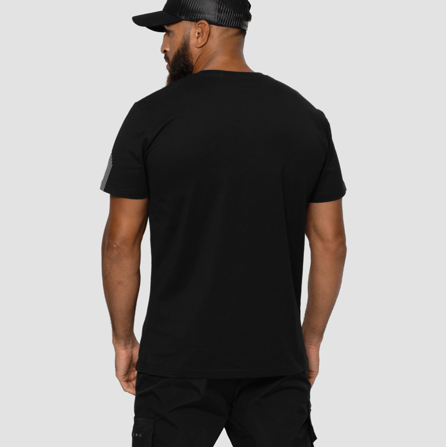 CROSS-LINE BLACK T-SHIRT