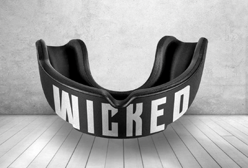 MOUTHGUARD OFFENSIVE "BLACK"