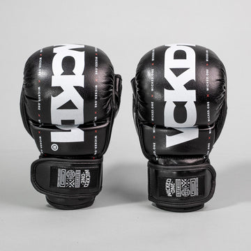 TURN OFF MMA GLOVES - BLACK